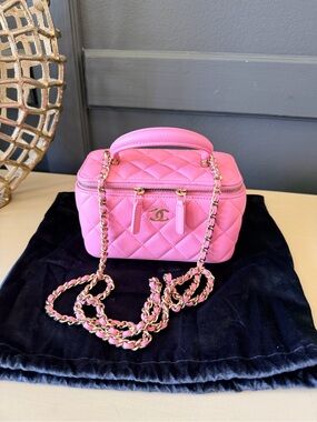 Chanel 22S/22P Pink Quilted Lambskin Vanity on Chain | Microchipped & Authentic